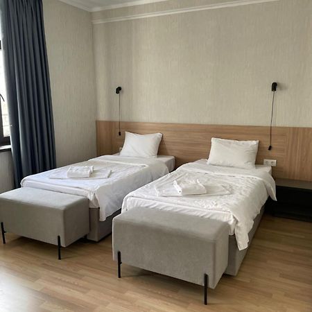 Issyk Ata Retreat Hotell Gorno-Serafimovka Exteriör bild